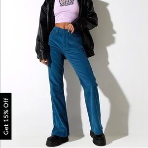 NWT MOTEL ROCKS BOOTLEG JEANS IN COORD BLUE SIZE SMALL